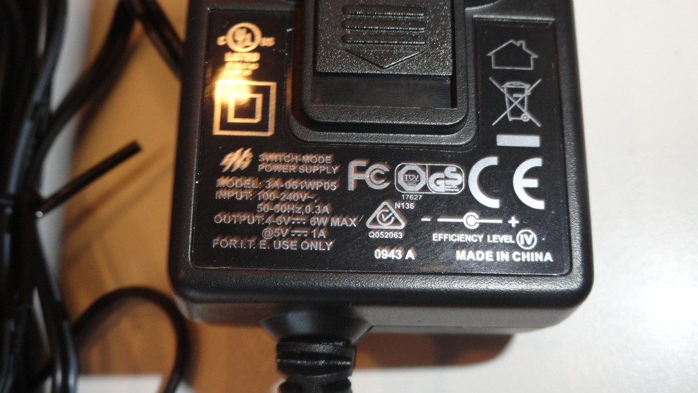 BB4: Switch Mode Power Supply 6V 1A 3A-061WP05