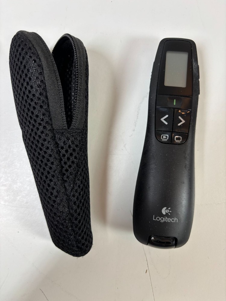 Logitech Wireless Presenter R400 With LCD Display & Case