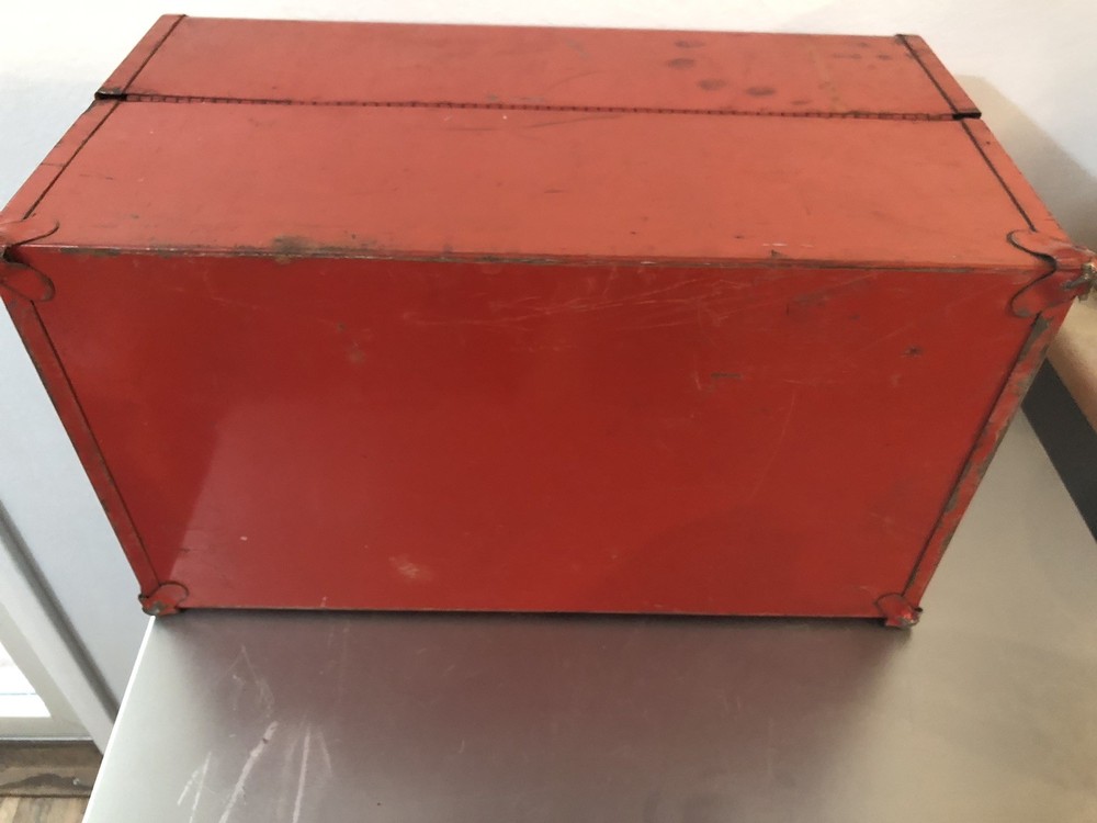 VINTAGE DUPLEX CANTILEVERED TOOL BOX RED MODEL 1018