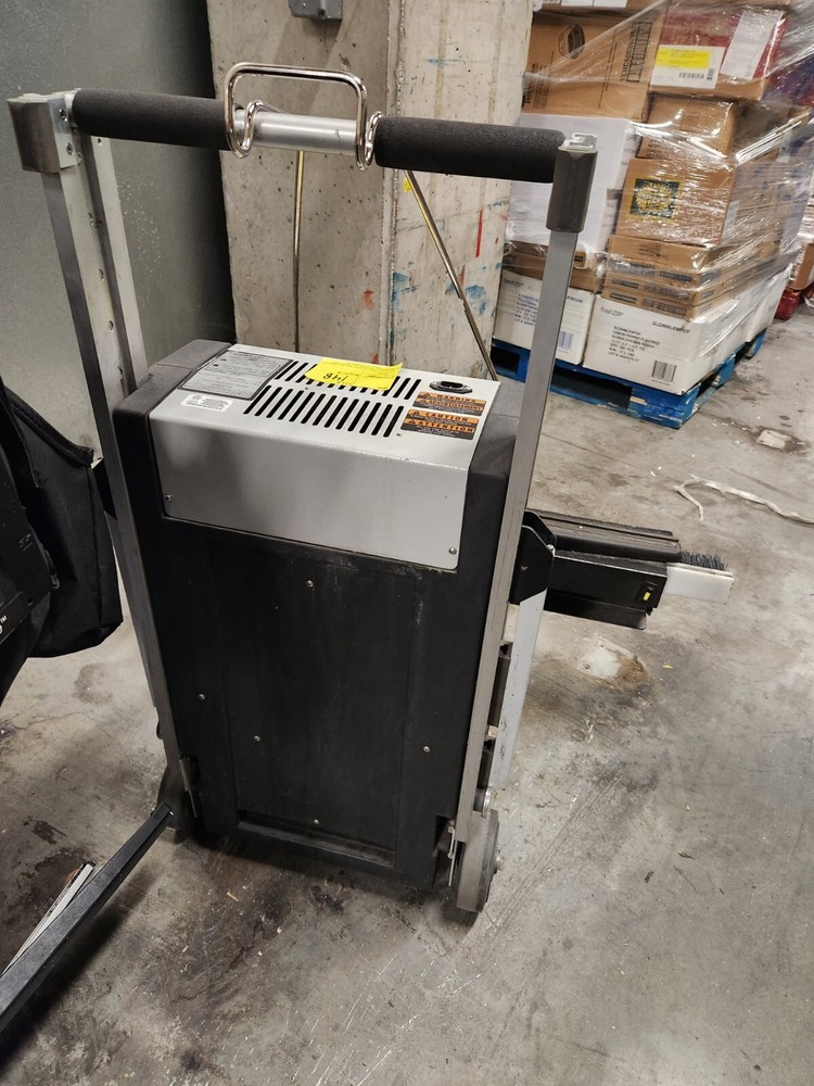 Treadmaster Escalator Cleaning Machine