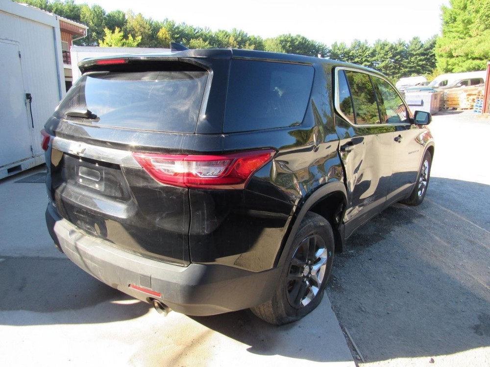 TRAVERSE 2019 Glove Box 1076809