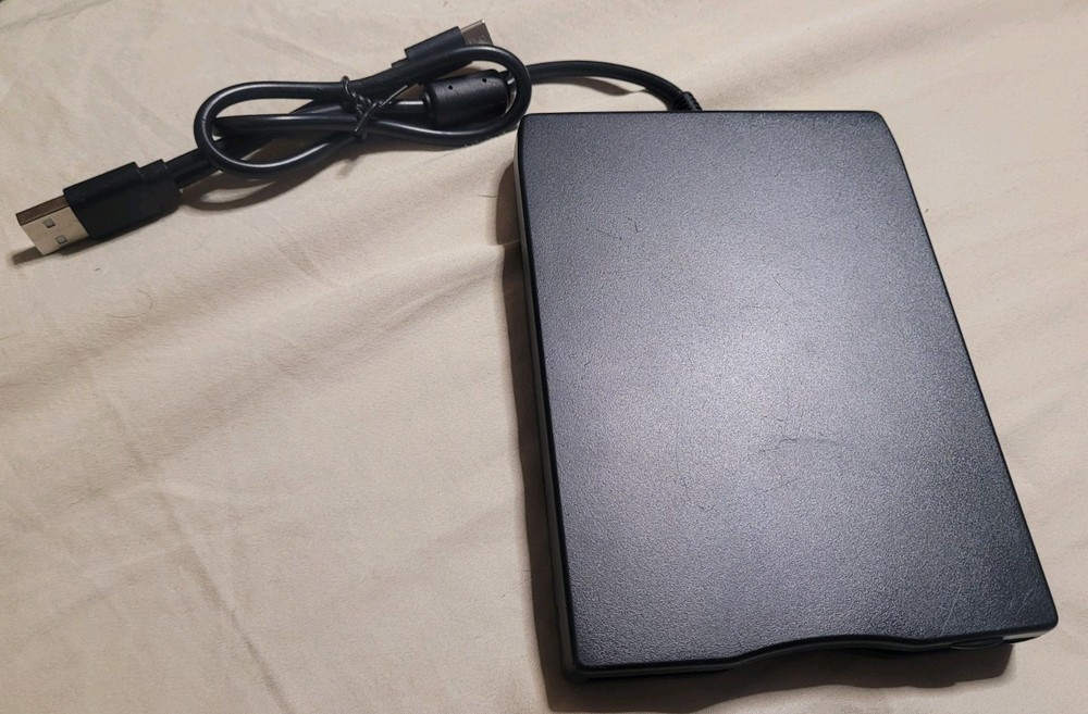 USB Type-C External Floppy Disk Drive for Windows