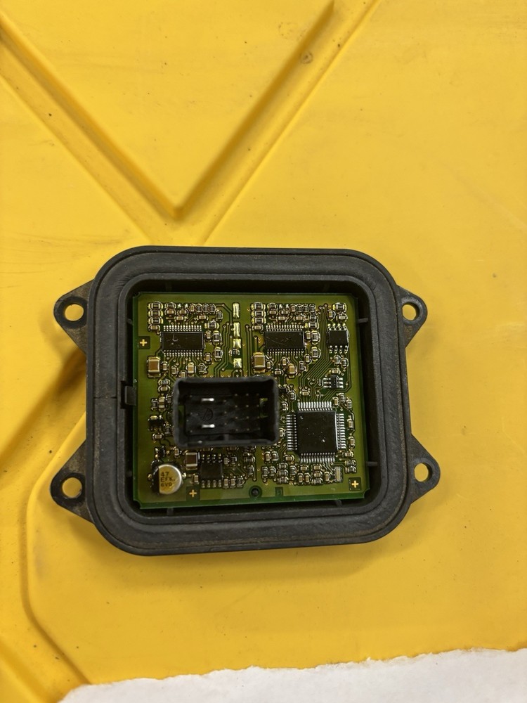 2007-2013 BMW X5 E70 Adaptive Headlight Control Module 532294603