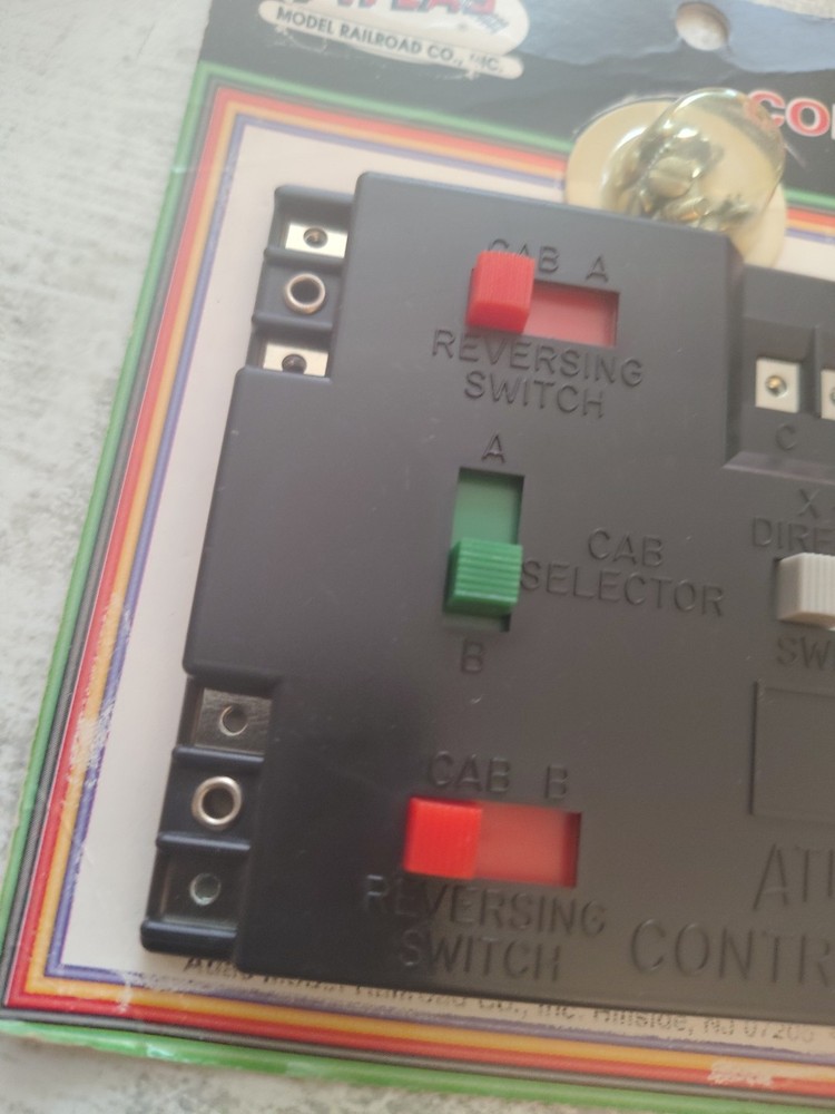 Atlas Model Railroad #220 Selector Railroad Turnout Switch Electrical Accessory