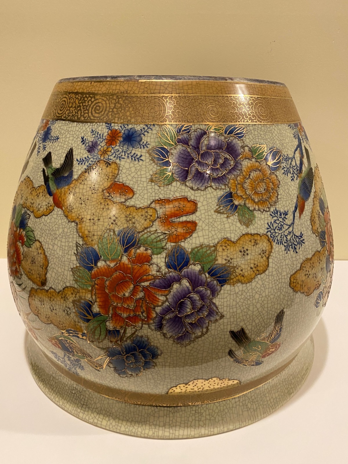 Chinese Planter Fine Porcelain Crackle Glazed Hand-Painted - Near Mint