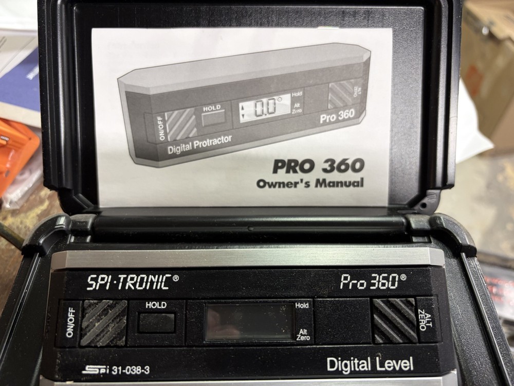 Combination Protractor & Inclinometer: 0.10 ° Resolution, Digital