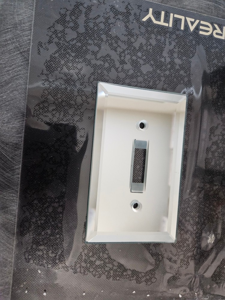 Mirror Single  Switch Toggle Wallplate