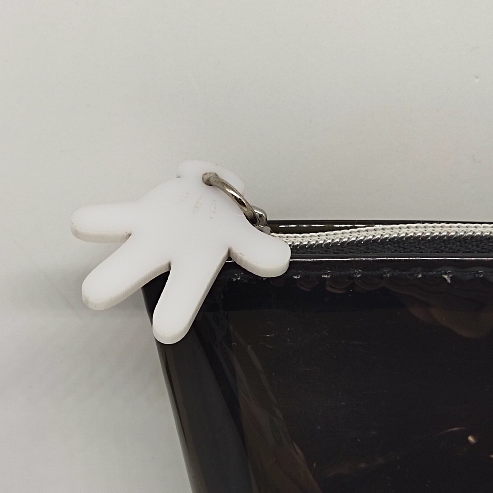 Disney Cute Mickey Mouse Cosmetic Makeup Hand Mini Bag Wallet Coin Pocket Case