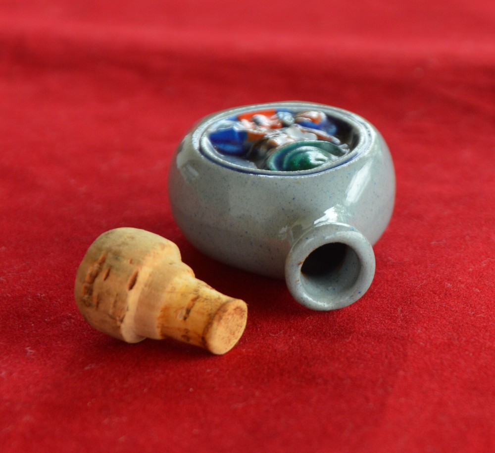 VINTAGE GERMAN SMALL SNUFF BOTTLE Original