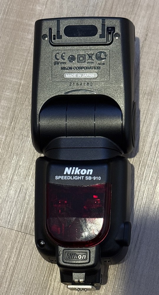 Nikon Speedlight SB-910 Flash  Tested & WORKING Whitout Camera