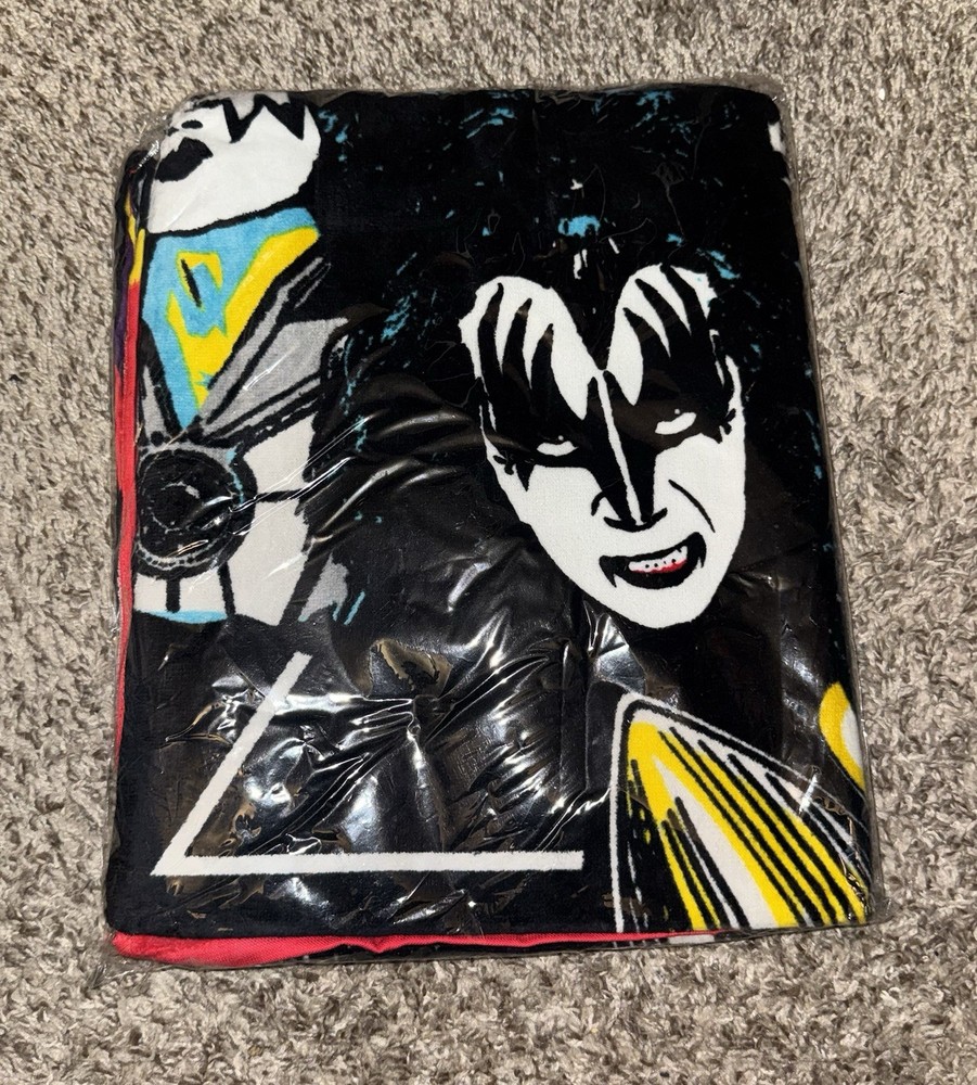 2019 KISS Kruise Beach Towel IX NEW