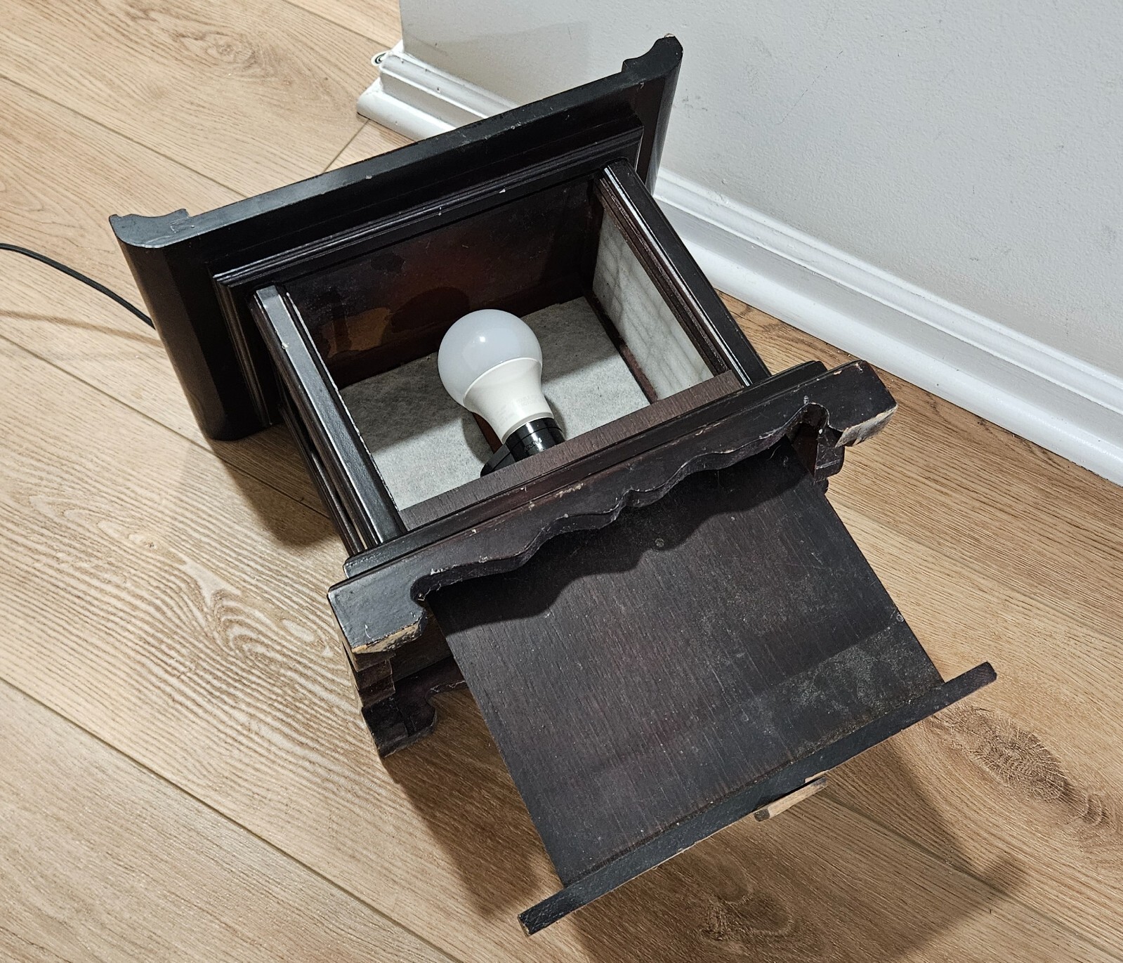 Vintage Asian 2 Bulb Setting Lamp – Buddhist Temple Japanese Shrine Pagoda WORKS