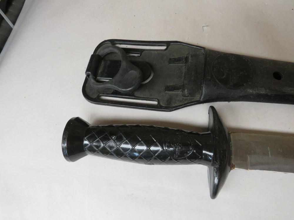 Vintage Aqua Lung Dive Knife