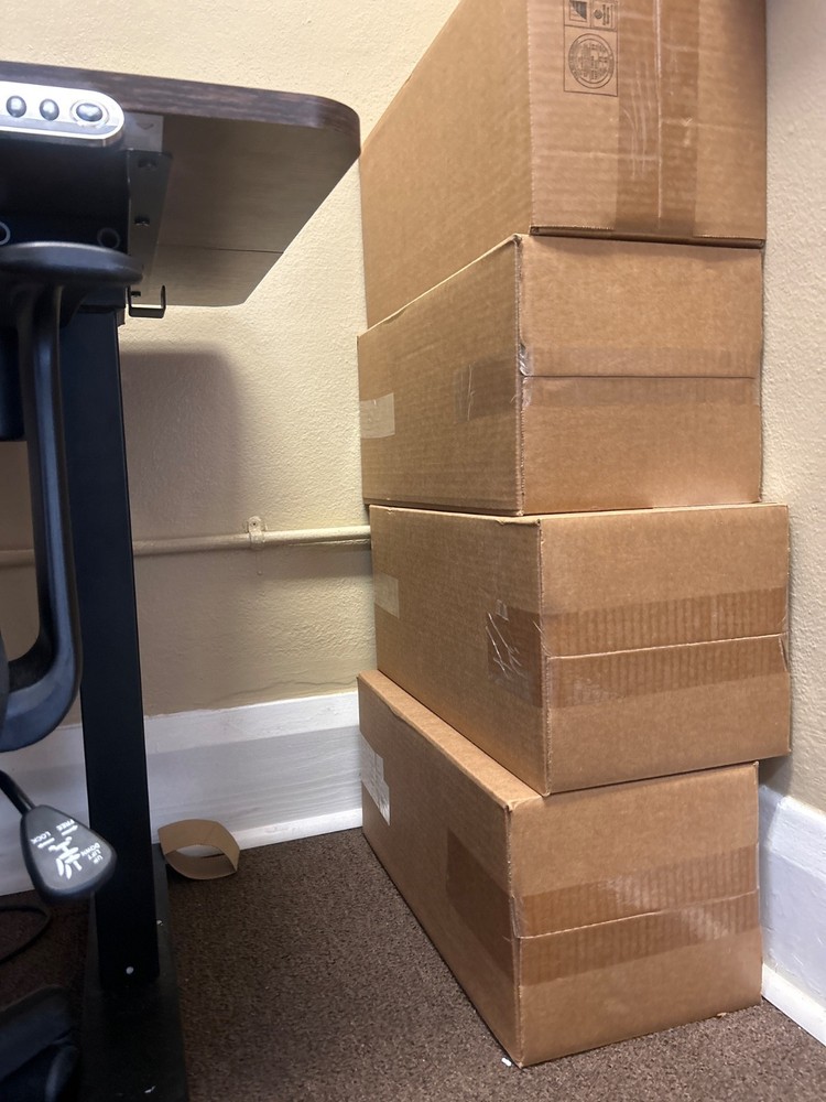 Portable Retail Display Case - Medium size with black separations - Acrylic