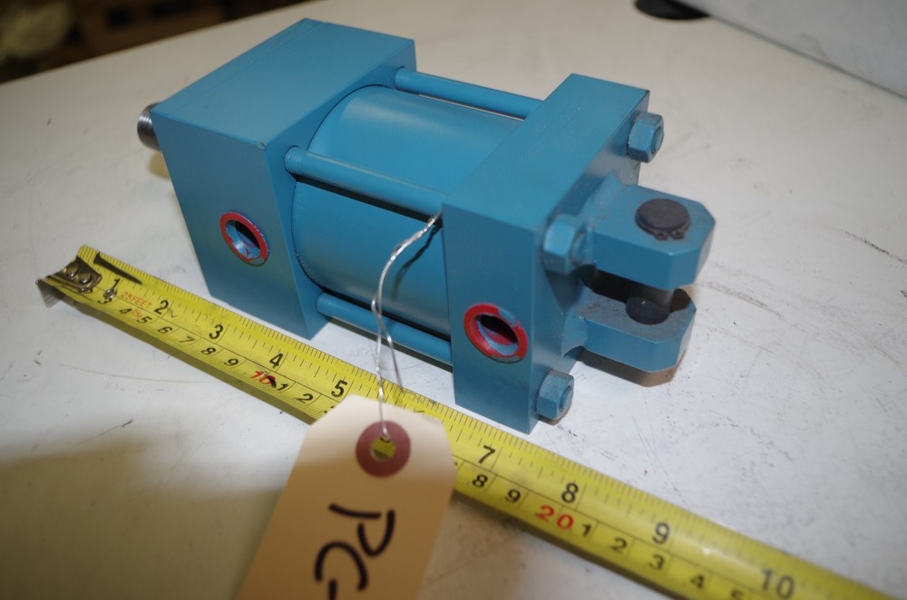 VICKERS PNEUMATIC CYLINDER # TE10EAGA1AA01000 STROKE:1" 2.5/ 1X1 CODE-PC-503