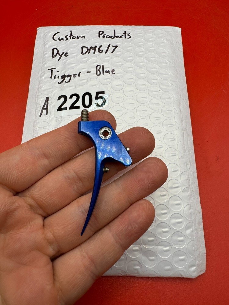 Custom Products Dye DM6/7 Trigger-Blue