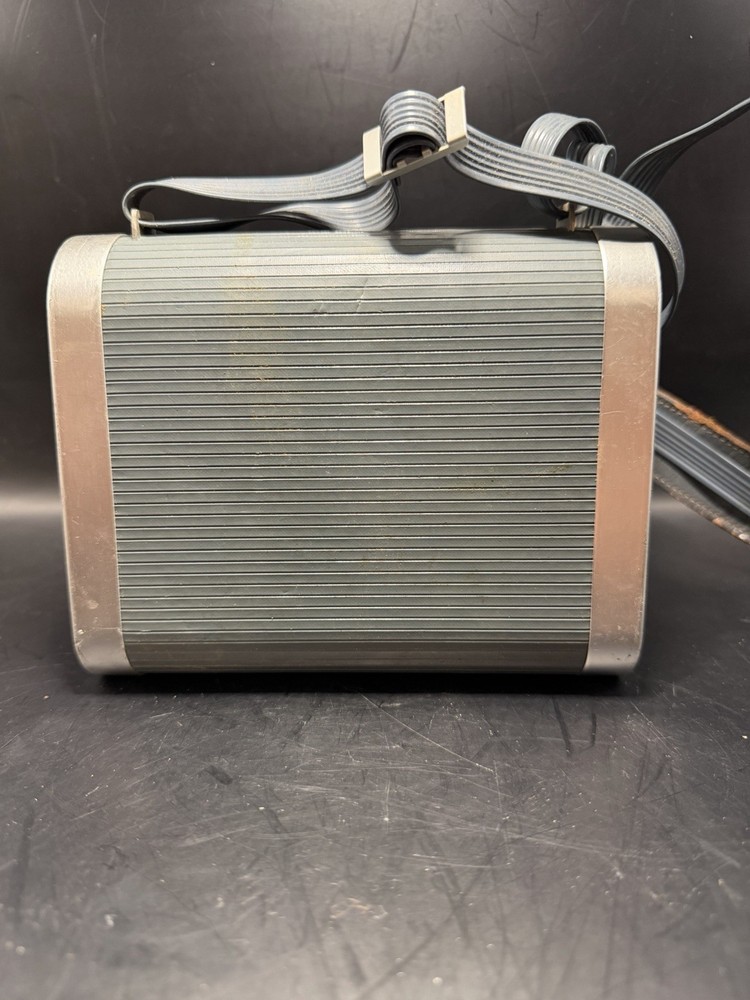 Graflex Strobomite Flash Unit Vintage Portable Flash Battery Pack Untested