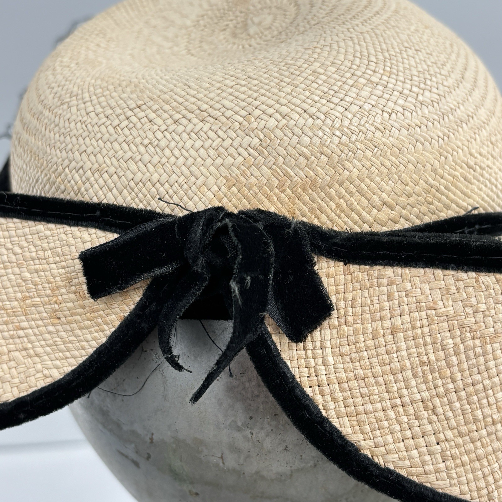Vtg 60s Genuine Panama Straw Tilt Hat Black Velvet Trim Veil