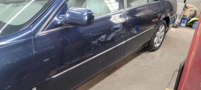 06 Cadillac DTS Console Front Floor