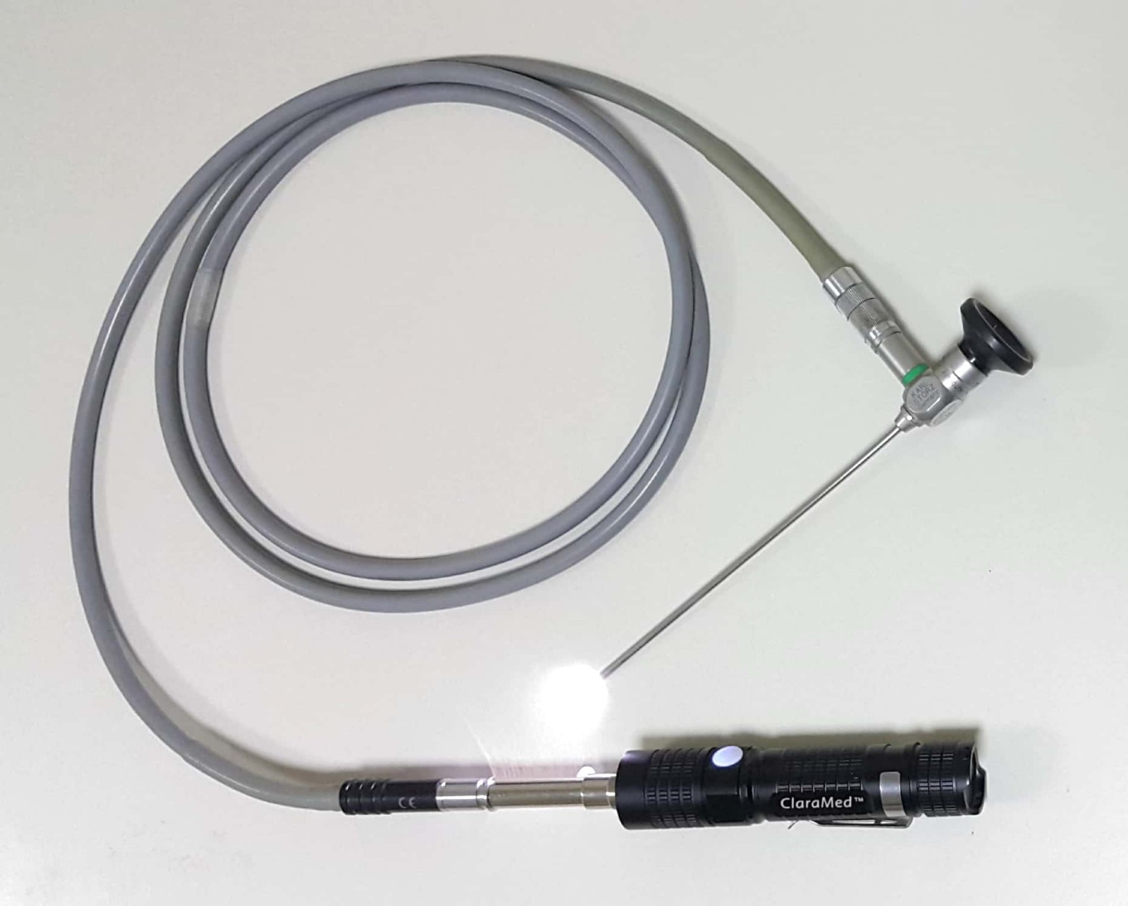 ClaraMed Battery/USB LED Light Source compatible with Storz endoscopes/cables,S2