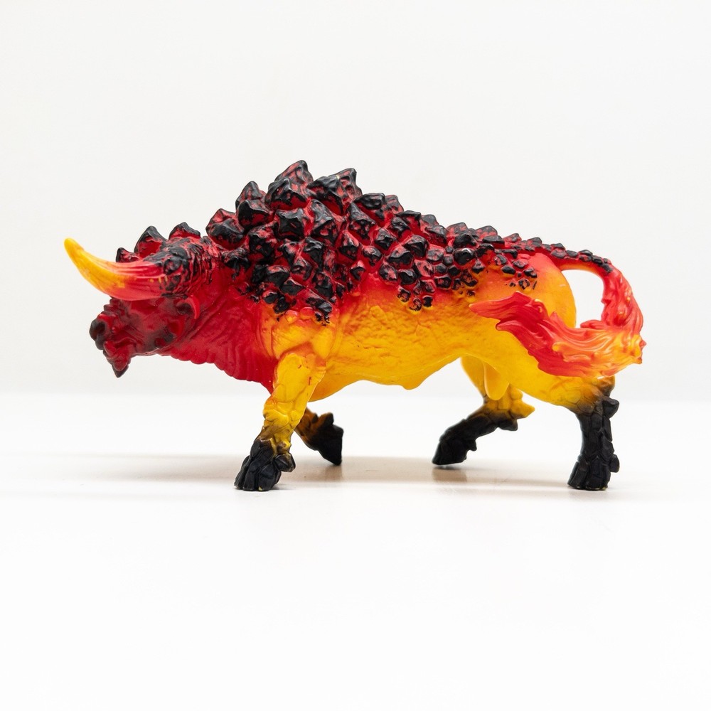 Schleich #42493 Eldrador Creatures FIRE BULL Figure