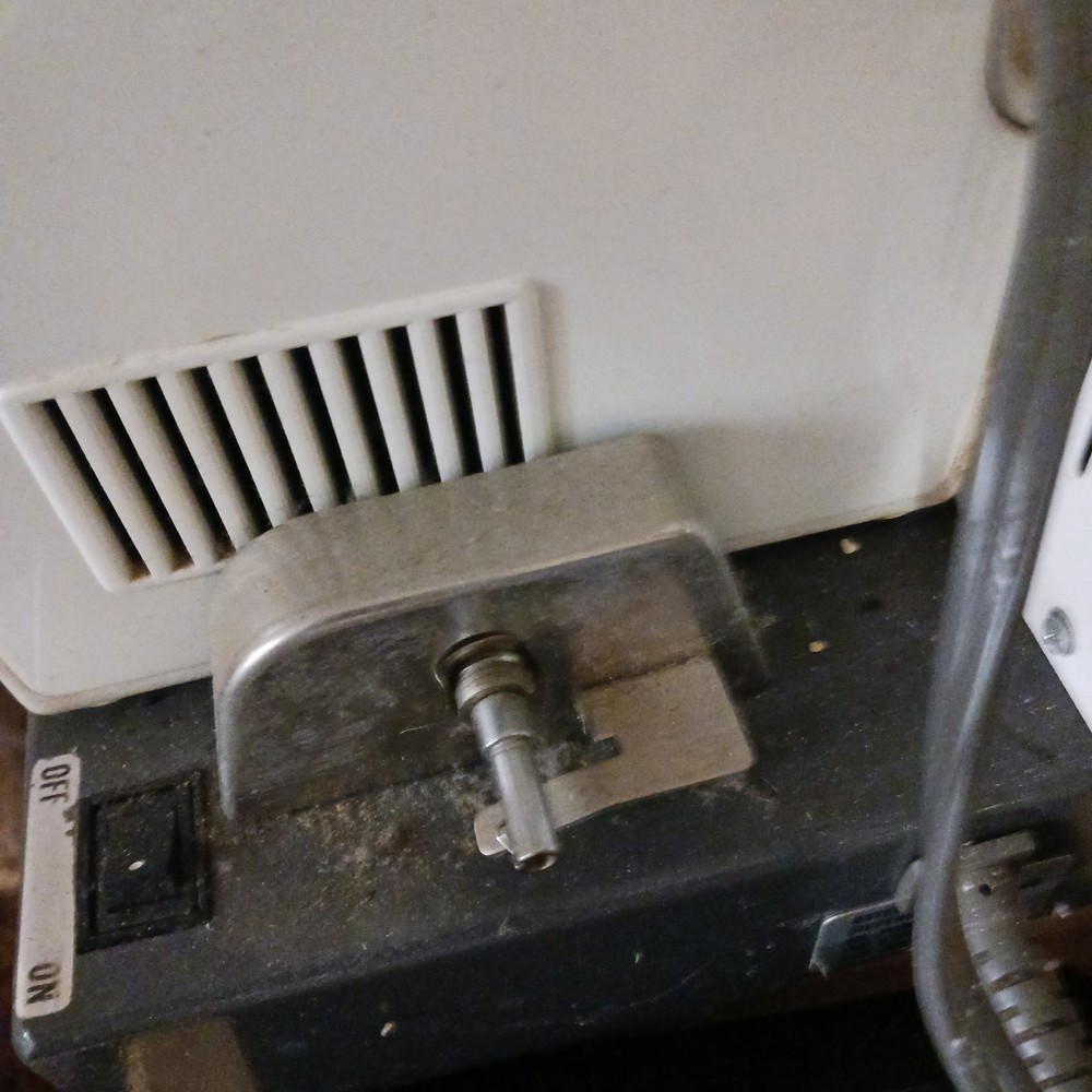 Melco EP1 Embroidery Machine With User Guide Book