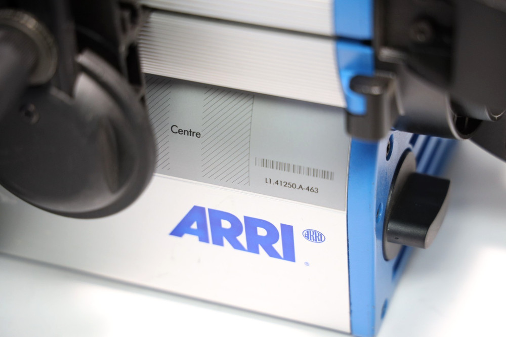 ARRI T2 2000W Tungsten Light, Great Condition