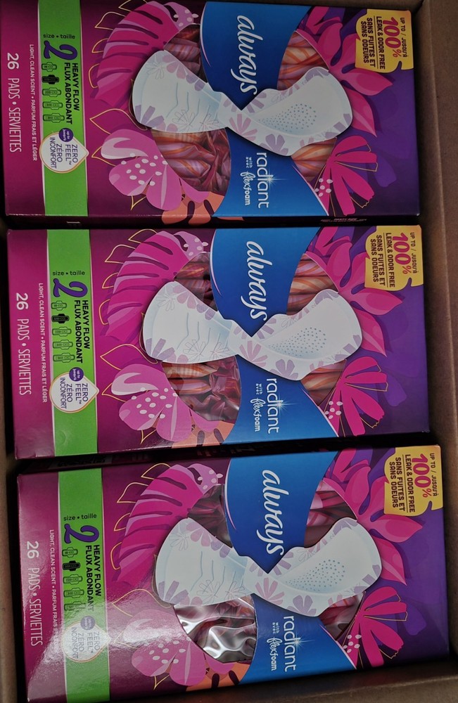 3 26count always radiant pads size 2