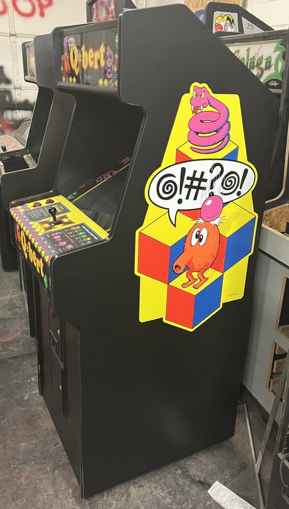Q*BERT ARCADE MACHINE by GOTTLIEB 1982 (Excellent Condition) *Rare*