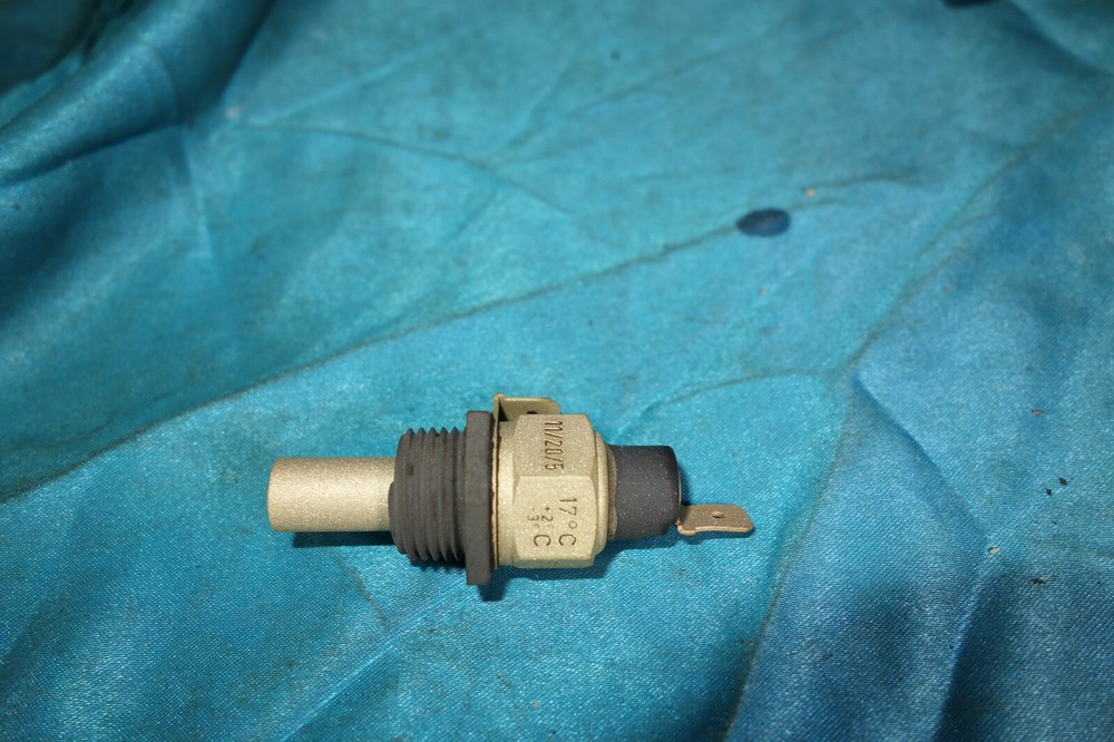 BMW e10 2002 e3 e9 temperature switch intake system temp switch intake system CS