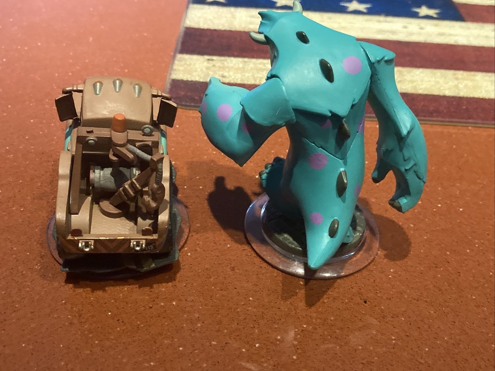 Disney Infinity 1.0 MATER & SullyCharacter Figure