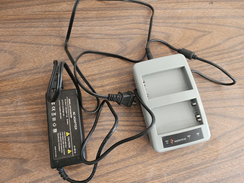 Septentrio Battery Charger 10028