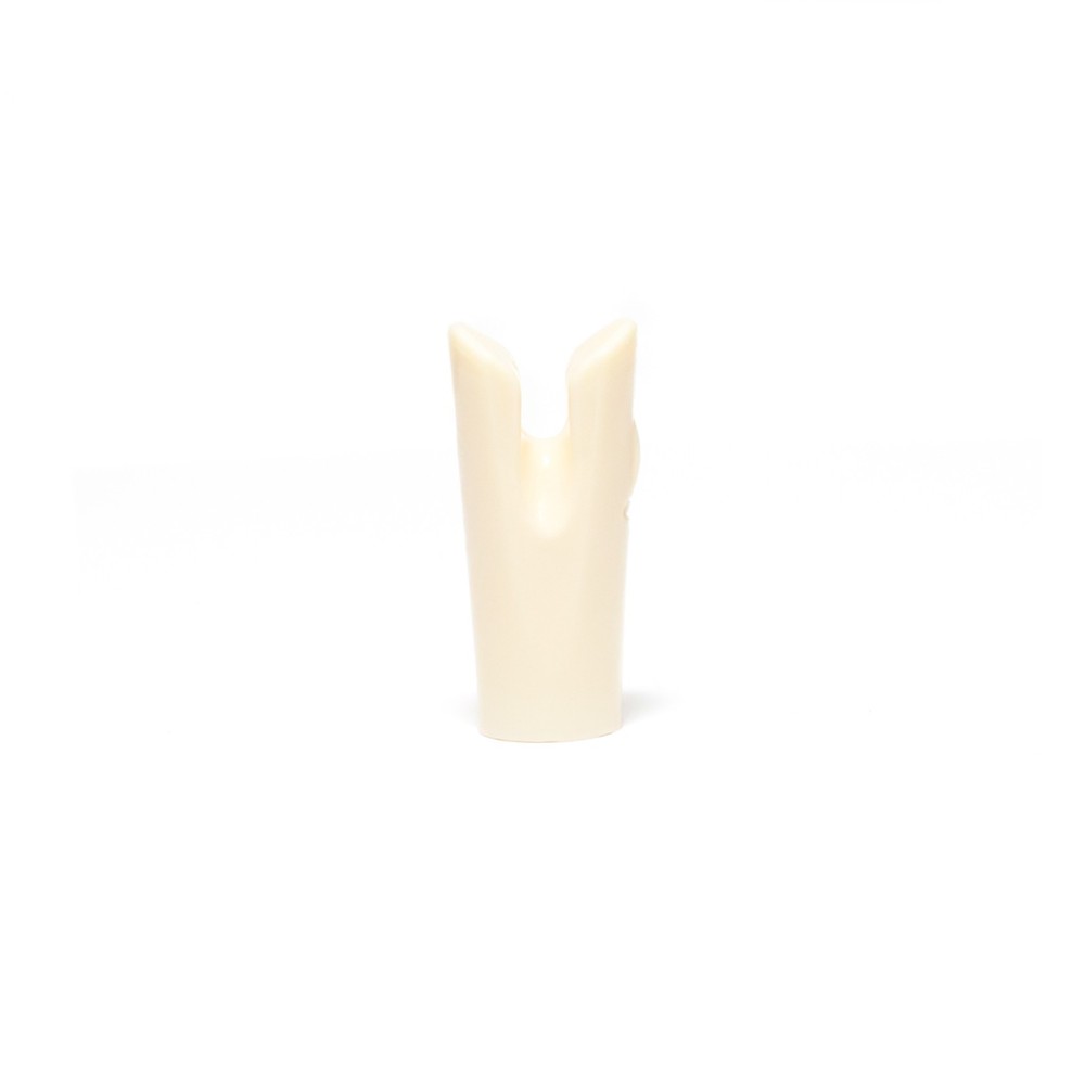 VERMIL TRADITIONAL ARCHERY POLYCARBONATE ARROW M-NOCK
