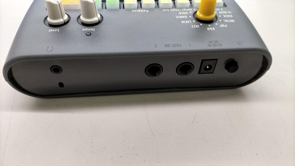 KORG KR MINI Rhythm Machine Compact Drum Machine Synthesizer New