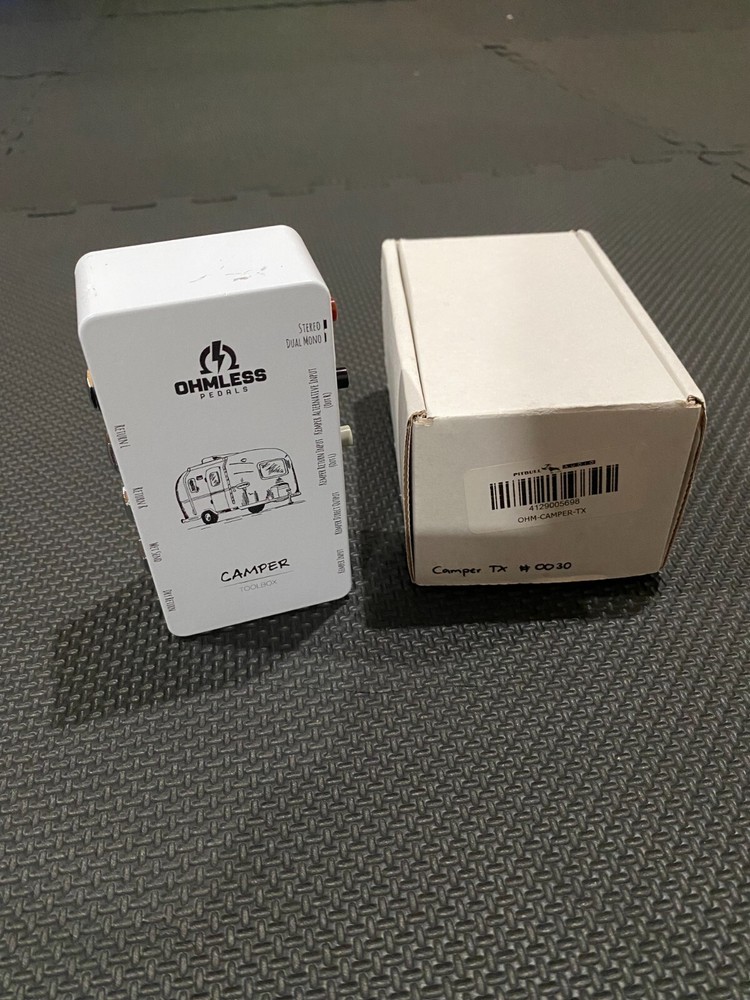 Ohmless pedals Camper TX White Pedalboard interface