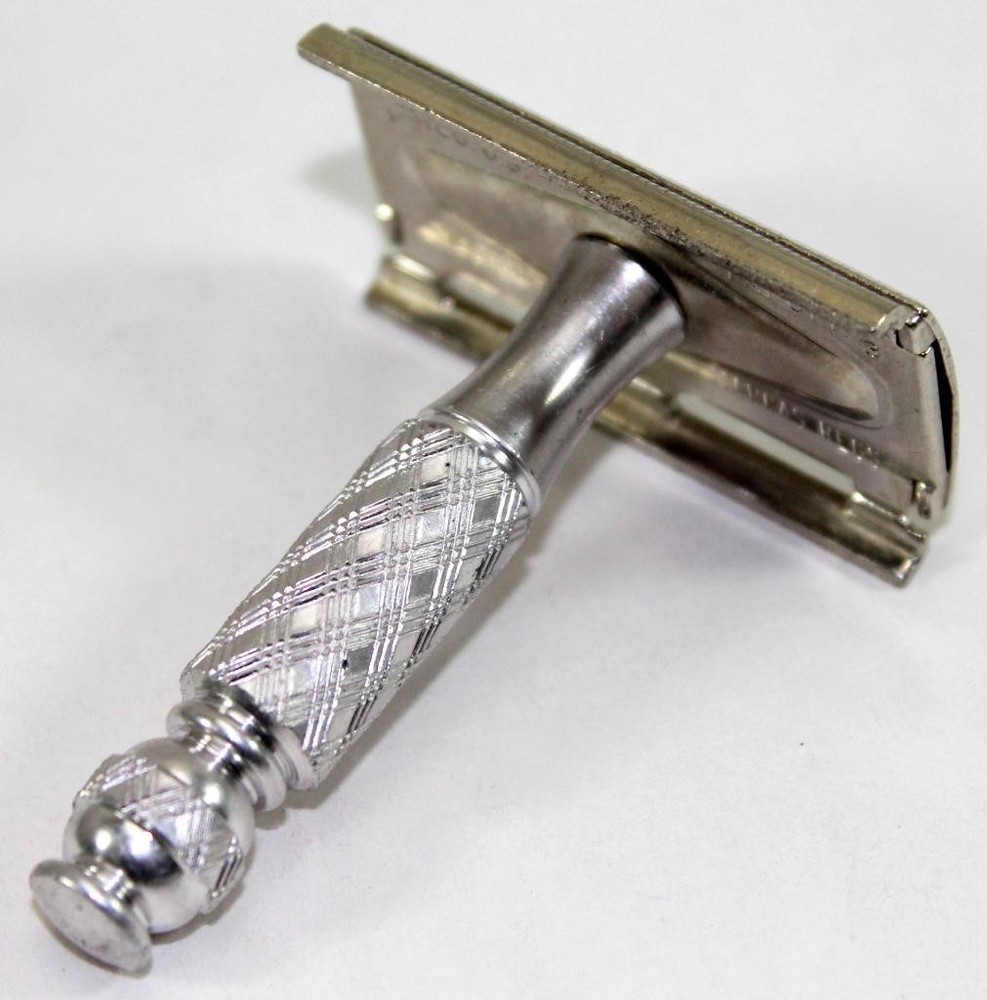Vintage Gillette 3-Piece Safety Razor ~ Diamond-Pattern Handle