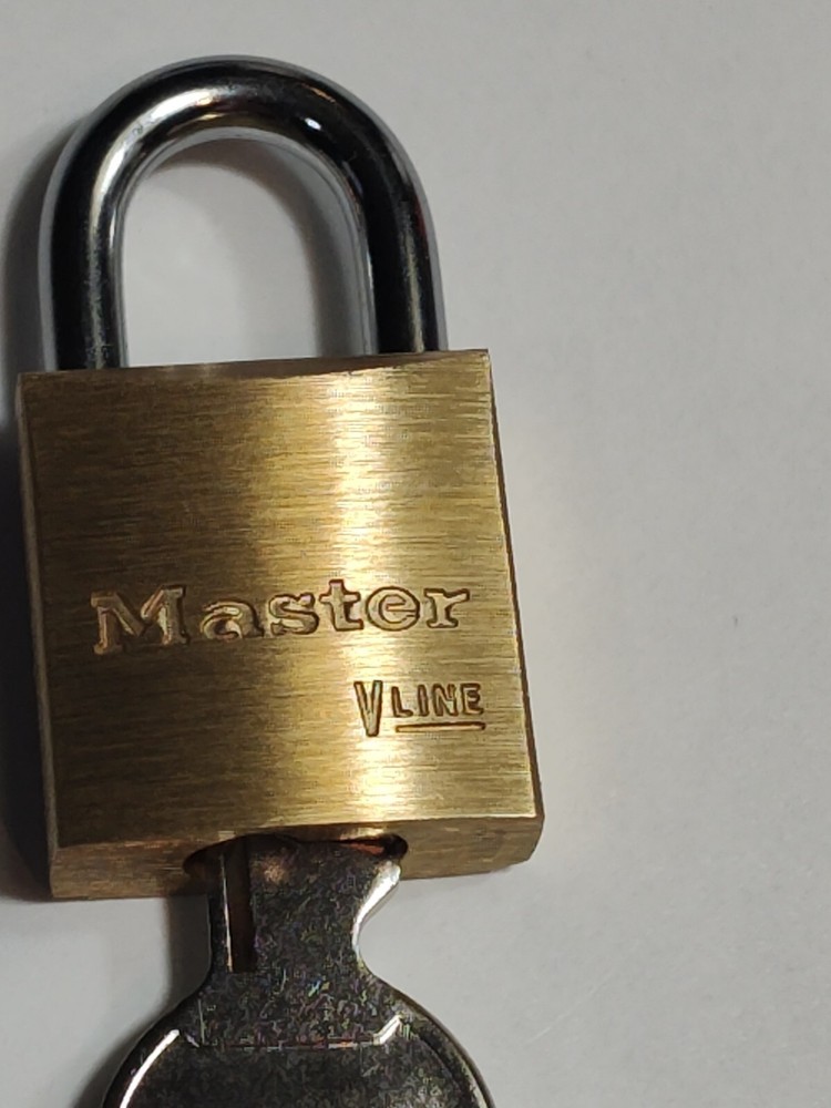 MASTER LOCK 4130KAWWG Keyed Padlock, 9/16 in,Rectangle,Gold