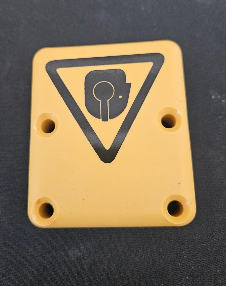 ARO 90429 Deflector, Uses Y136-90-S Screws