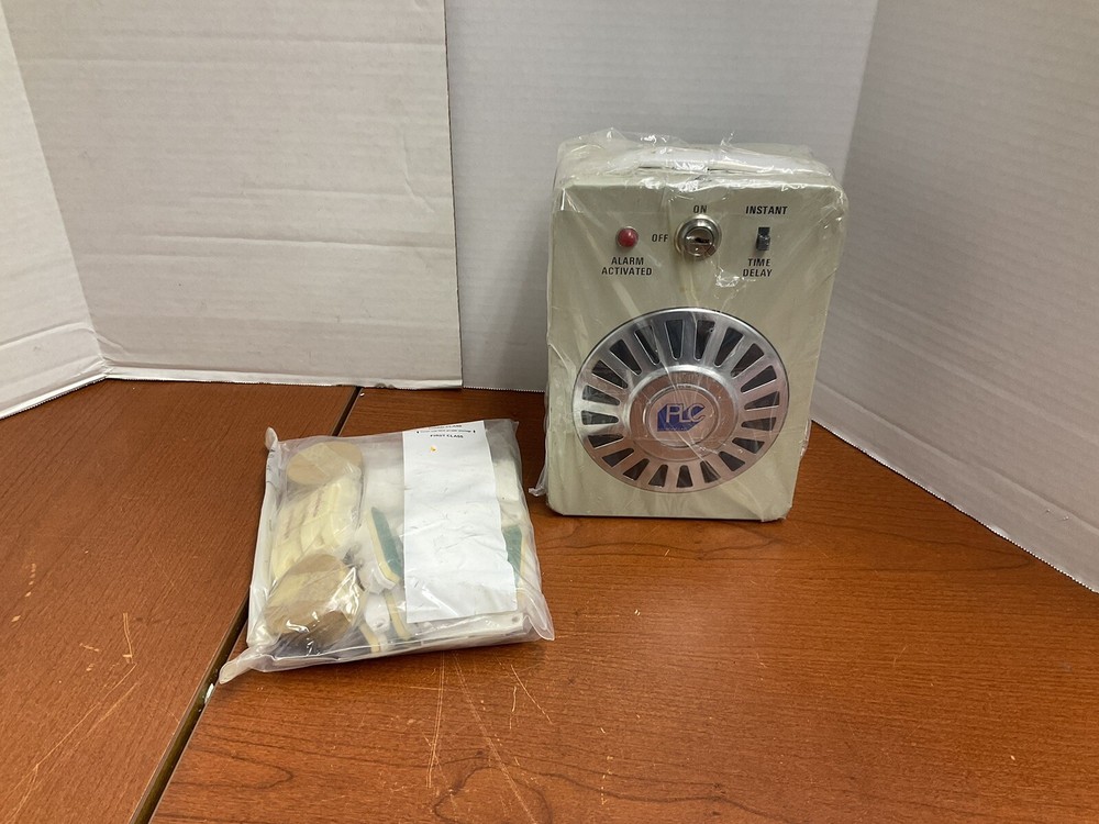 Vintage PLC Electronics Magnetic Window & Door Alarm With Keys & Panel