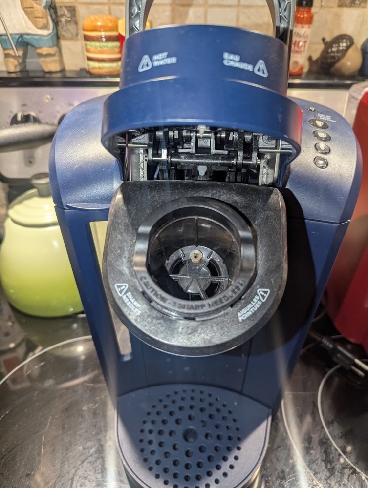 Keurig K-Select K80 Cobalt Blue Coffee Maker Counter Friendly 9.2" Width.