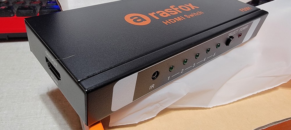 Rasfox FS501 Powered 5-Port HDMI Switch Selector Splitter with IR Remote