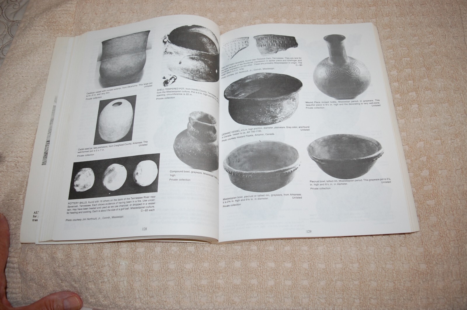 BOOK NORTH AMERICAN INDIAN ARTIFACTS 5TH EDITION BY LAR HOTHEM