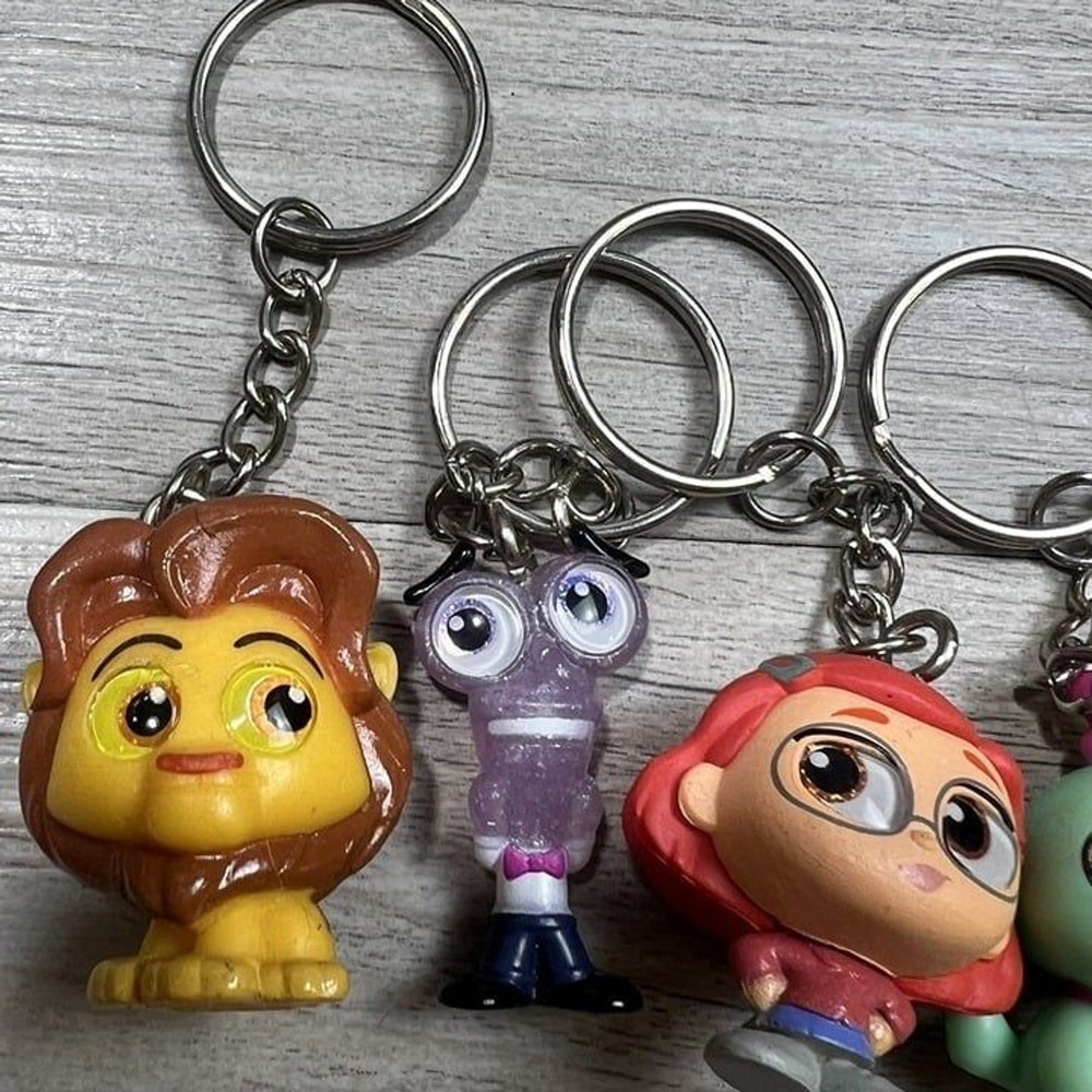 6 Disney Doorable keychain handmade