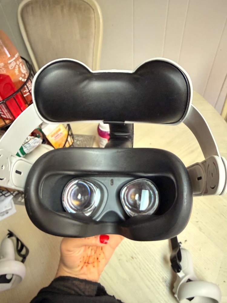 Meta Oculus Quest 2 256GB Standalone VR Headset - White