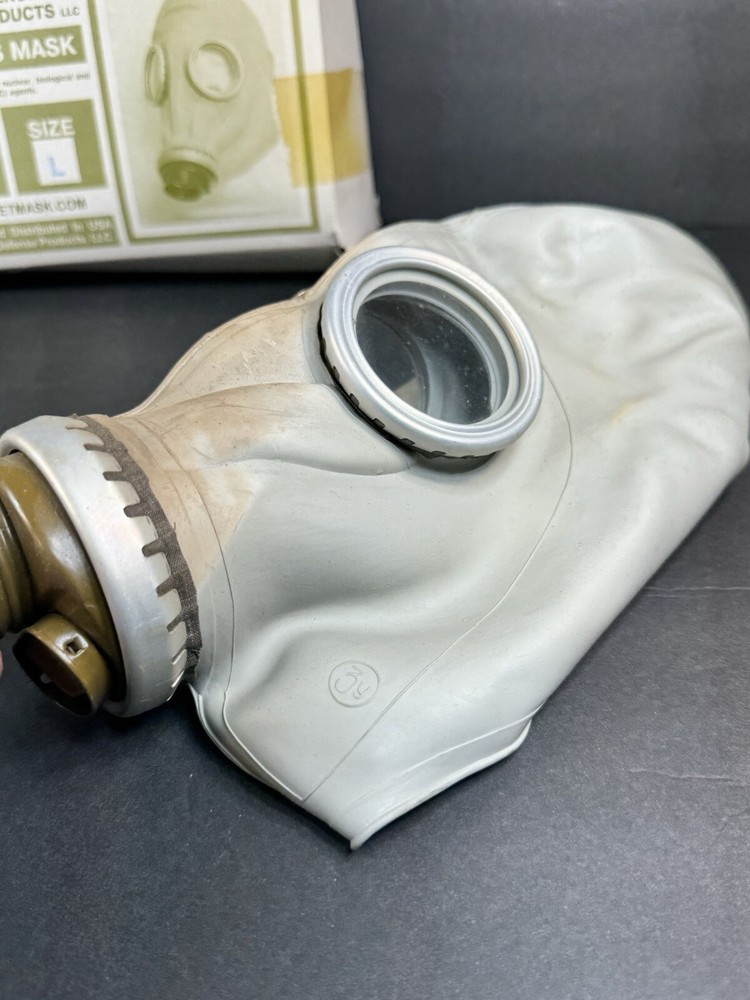 Vtg Gas Mask