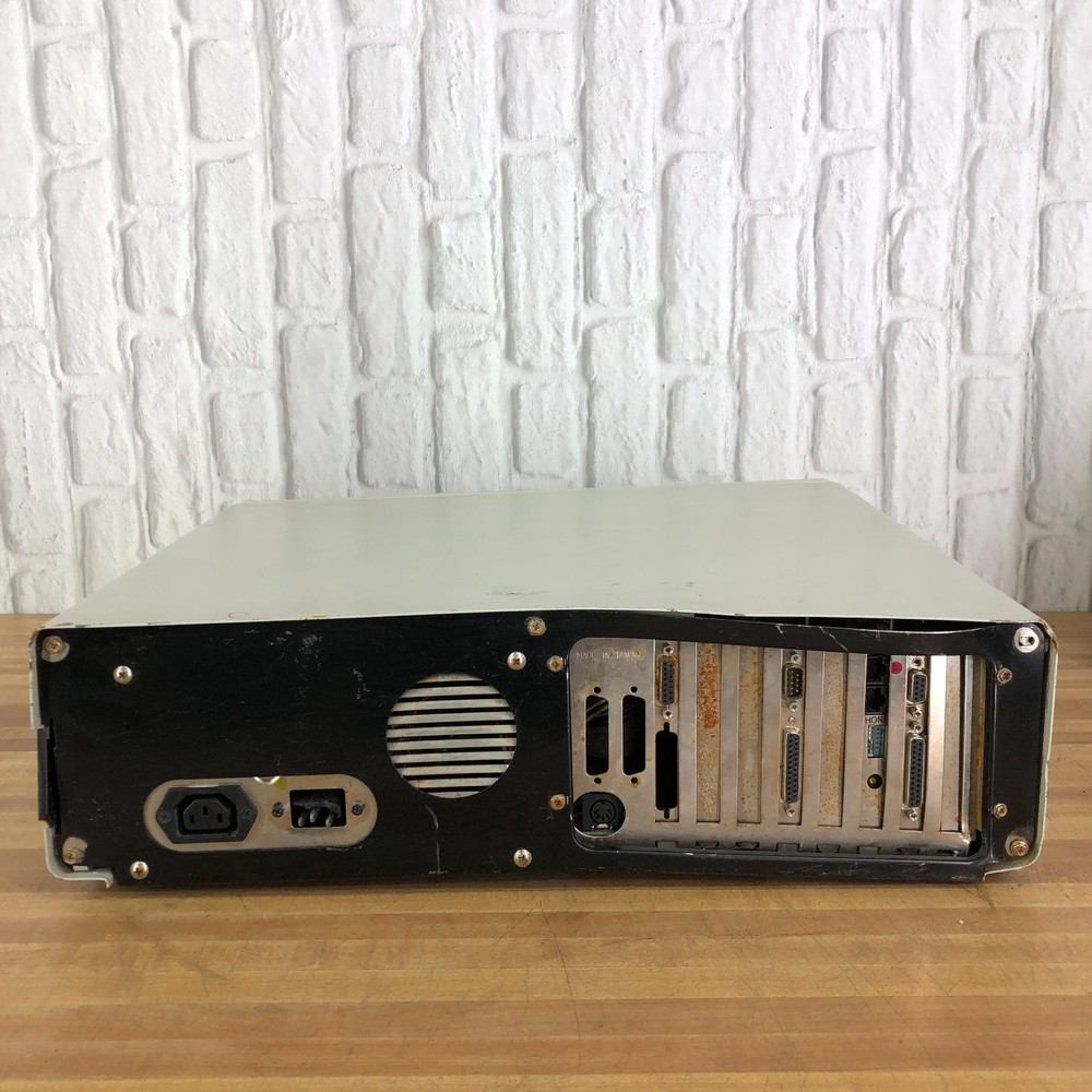 GEMS XT/PC IBM Clone Computer w/Drives & Cards (Powers On) for Restore