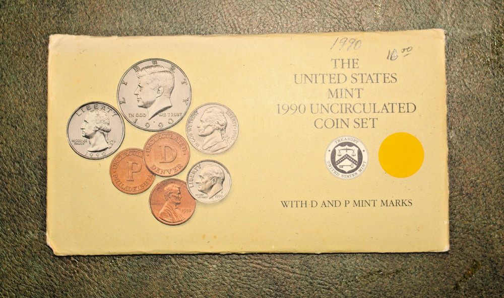 1990 Uncirculated Mint Set P&D in original envelope (Nice luster) 10 coins