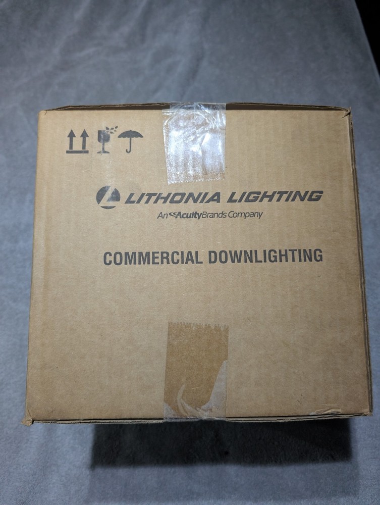 Lithonia Lighting Eight Inch Vertical Clear Diffuse Reflector