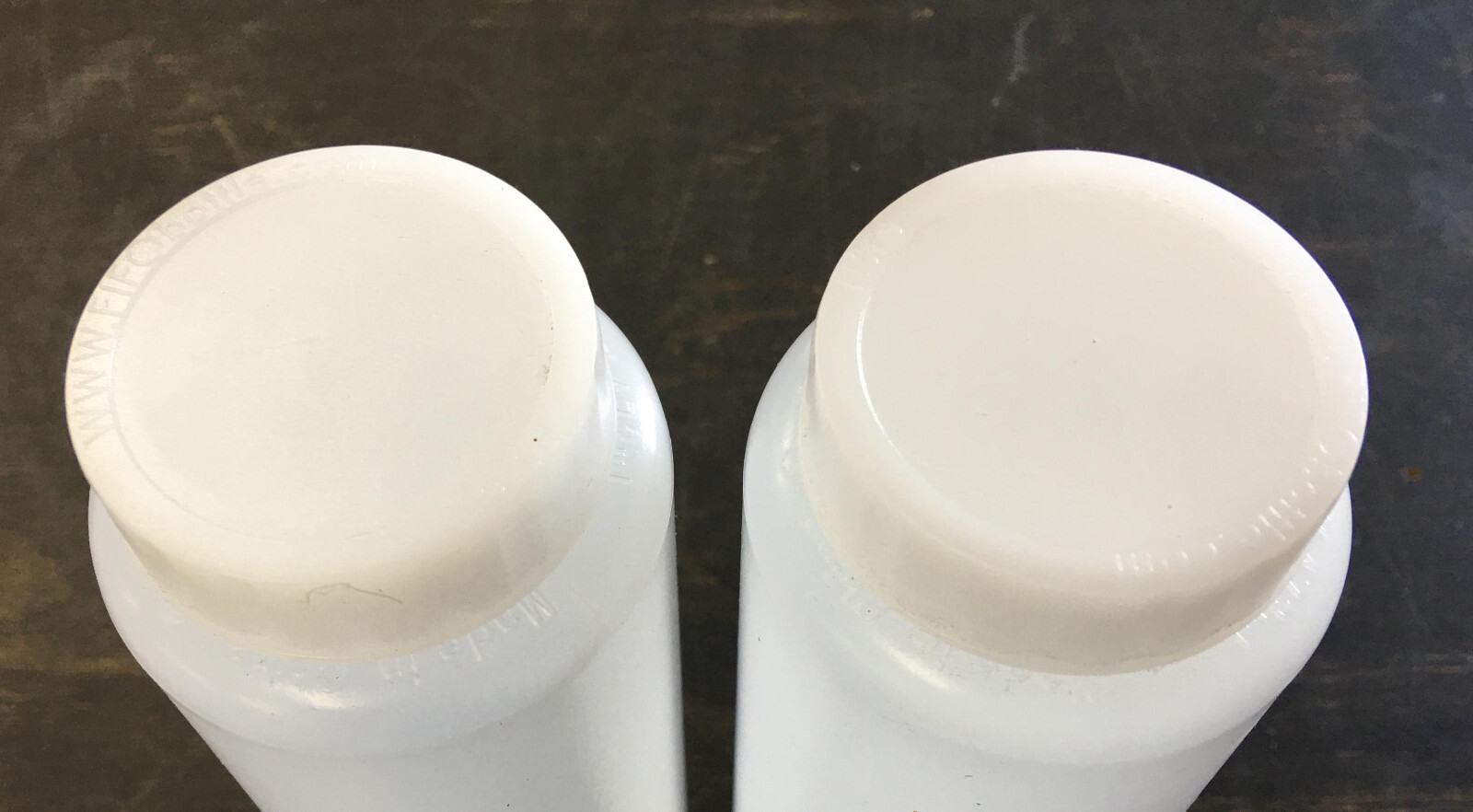 FIFO - 16 oz Squeeze Bottle (2-Pack) double capped ended sauce sandwich vinegar