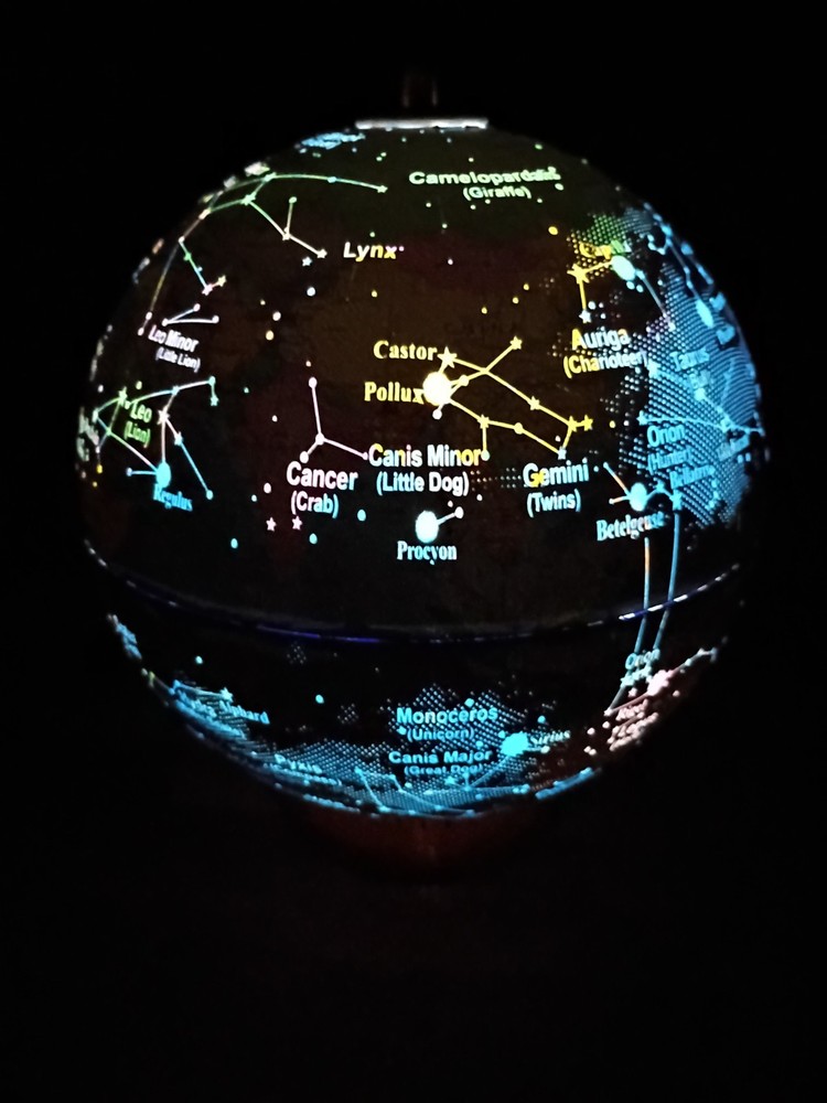 Little Experimenter Constilations & Ceiling Projector World Globe Night Light